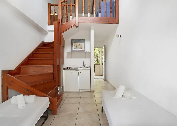 Mezoneta 2 * Nydri (Lefkada)